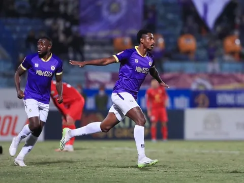 Hòa Hà Tĩnh, HLV Hà Nội FC thận trọng trước HAGL