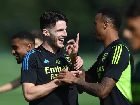 Hai tội đồ khiến Arsenal suýt mất điểm trước Tottenham