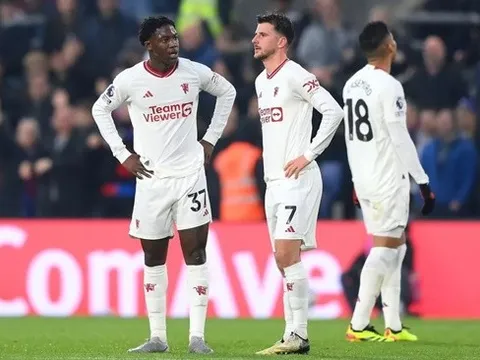 Cạn lời vì Man Utd