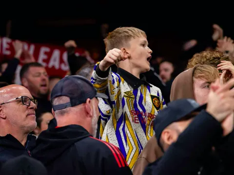 Hình ảnh điên rồ trong trận Palace 4-0 Man Utd