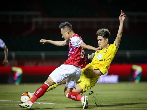 HLV TP.HCM lên tiếng về cuộc đua trụ hạng V-League