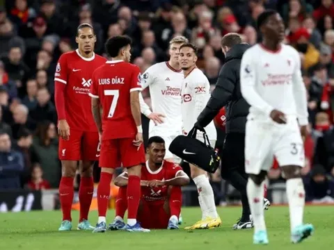 Hòa Man Utd, Klopp xác nhận tin xấu