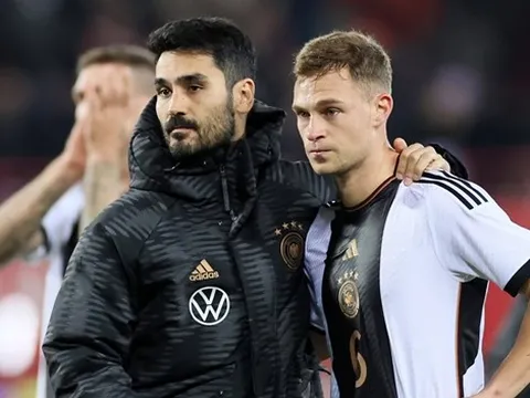 Bayern Munich và tuyển Đức xích mích vì Joshua Kimmich