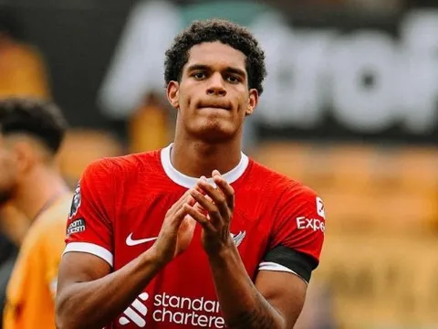Jarell Quansah có điều khoản lạ trong hợp đồng với Liverpool