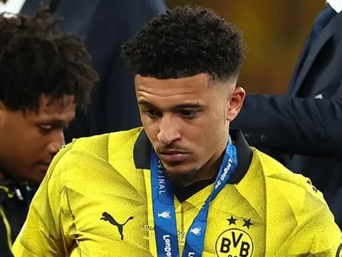 Jadon Sancho gửi thông điệp khi trở lại Man United