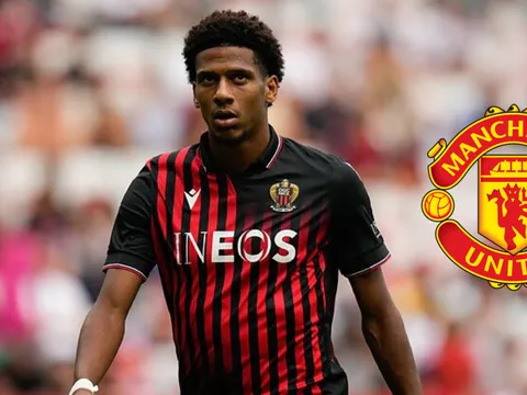 Atletico muốn tranh hàng với M.U