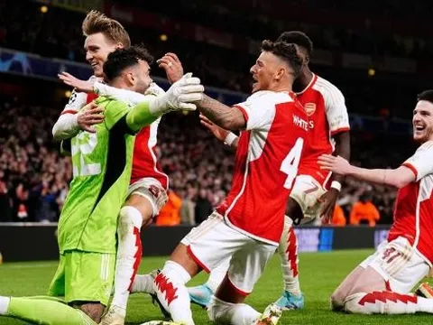 Jens Lehmann nêu lý do Arsenal không thể vô địch Premier League