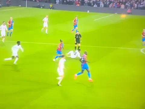 Thua thảm 0-4, Man Utd đã biết đâu là tân binh cập bến OTF