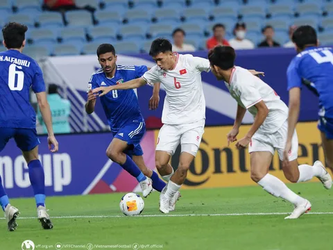 "Khởi đầu gặp Kuwait, U23 Việt Nam căng cứng và bối rối"