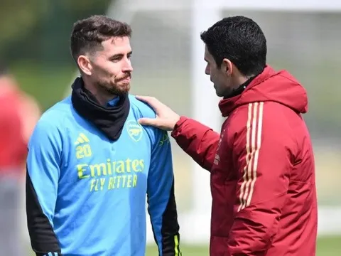 Không chỉ là học trò, Jorginho còn giống như trợ lý của Arteta