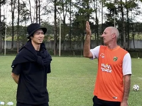 Không lên tuyển Việt Nam, Công Phượng quay về HAGL