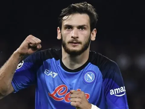 Napoli đổi cầu thủ với Barca