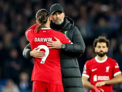 Liverpool đang phải trả giá cho sự thiếu suy nghĩ của Klopp