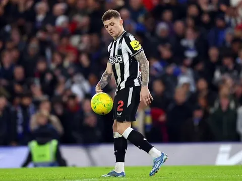 Mắc sai lầm nhưng Trippier vẫn được khen ngợi