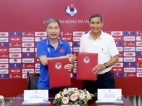 CHÍNH THỨC: HLV Mai Đức Chung trở lại đội tuyển nữ Việt Nam