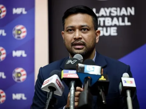 Malaysia là nước ĐNÁ đầu tiên làm điều này, báo chí Indonesia tố trọng tài 'đạo văn'