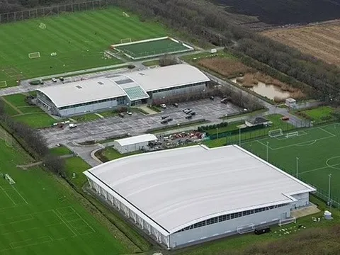 Man United đại tu sân tập Carrington