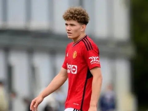 Man United tìm thấy Carrick mới ở đội trẻ