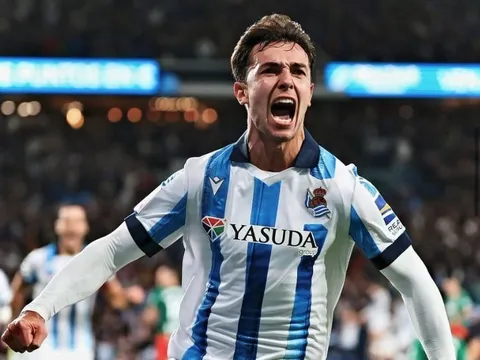 NÓNG! Martin Zubimendi từ chối đãi ngộ cực tốt từ Liverpool