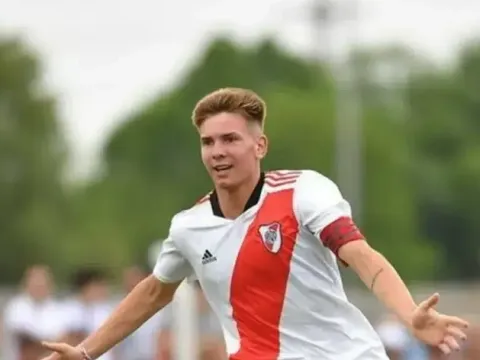 Chelsea tranh giành thần đồng Argentina với Real Madrid