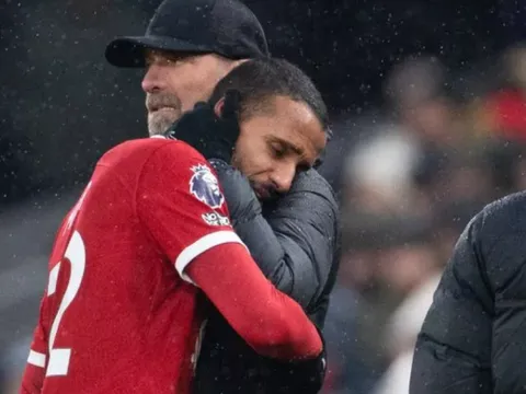 Liverpool vắng 6 cầu thủ ở đại chiến Man United
