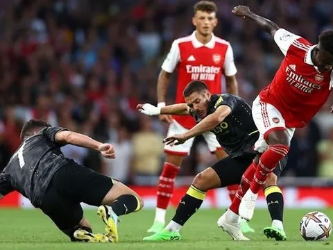 Bukayo Saka là chân chạy cánh "cổ điển" hiếm hoi còn sót lại