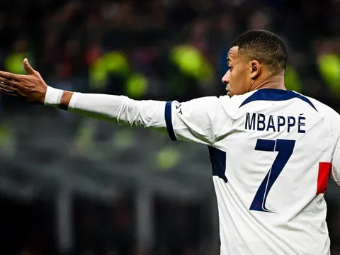 "Thật khó để nói không với Mbappe"