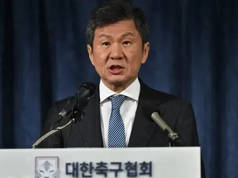 Thua sốc U23 Indonesia, Chủ tịch LĐBĐ Hàn Quốc cúi đầu xin lỗi