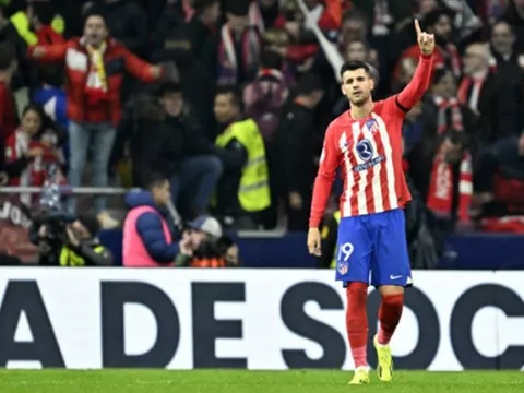 2 trụ cột Atletico vẫy tay tạm biệt khán giả tại Metropolitano