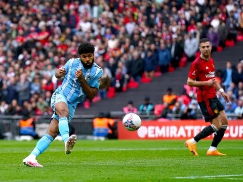 Khó tin với Man United