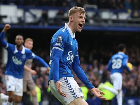 Mục tiêu của M.U chơi quá hay trước Liverpool