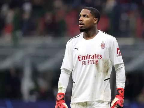 Milan vẫn 'cứng' với Maignan dù Bayern rình rập