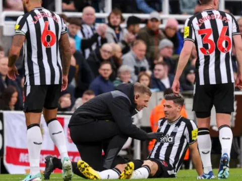 Eddie Howe: "Isak có cơ hội ra sân trước Chelsea"