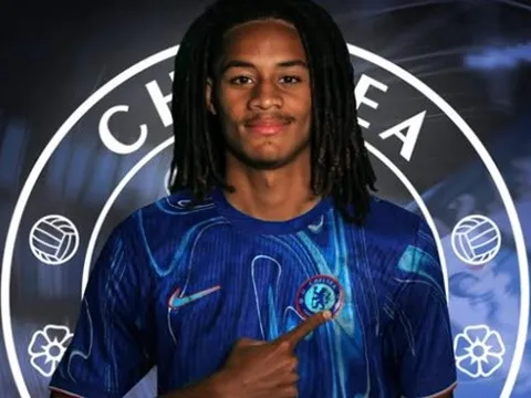 NÓNG! Chelsea sắp đón tân binh mùa Đông