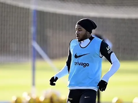 NÓNG! Pochettino xác nhận Nkunku trở lại