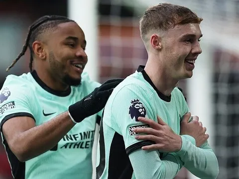 Palmer lập cú đúp, Chelsea thắng sát nút