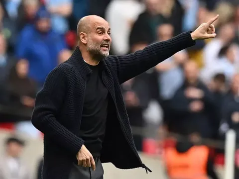 "Man City sẽ không chỉa súng vào đầu và bắt họ ở lại"