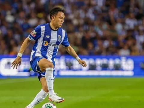 Chê Nico Williams đắt đỏ, Barca tìm phương án B