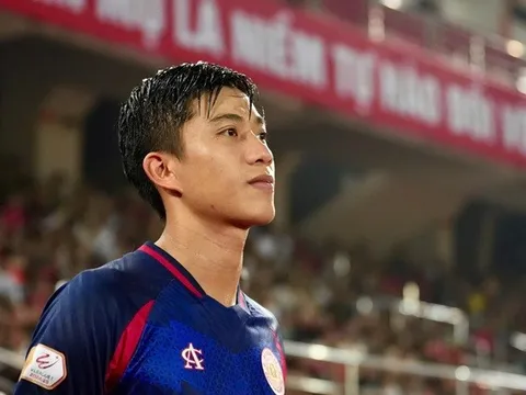 Phan Văn Đức đặt mục tiêu vào Chung kết Shopee Cup