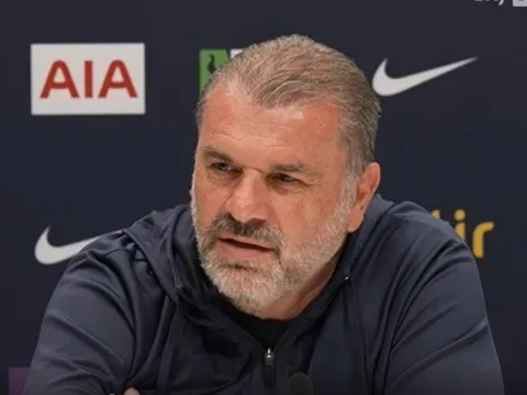 Postecoglou tiếp lửa cho Arsenal bằng lời cảnh báo Man City