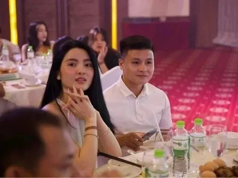 Quang Hải ăn hỏi trước ngày lên đường dự Asian Cup