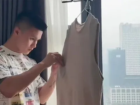 Quang Hải khâu váy cho vợ, Văn Khang nói thẳng ưu thế rõ ràng của U23 Iraq