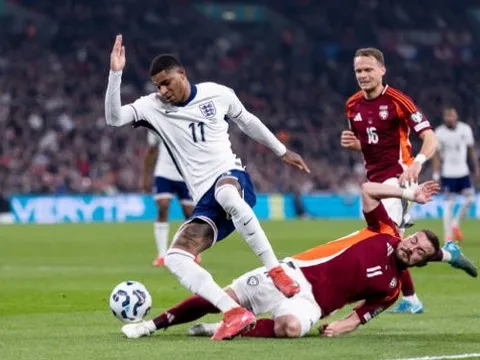 Rashford nhận chỉ trích sau trận thắng Latvia