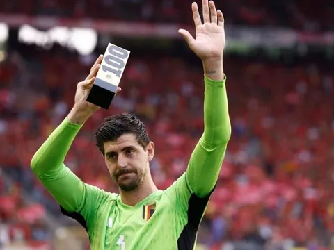 Real Madrid chọn xong thủ môn thay thế Courtois