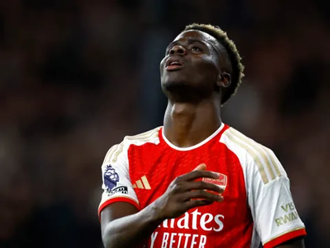 Arsenal cần Saka "vào form" hay cần thêm tiền đạo?