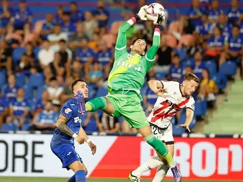 Sau hơn 20 năm, La Liga xuất hiện trận đấu đầu tiên không có cú sút đi trúng đích