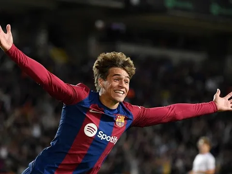 Sau Xavi, Barca sắp công bố hợp đồng mới