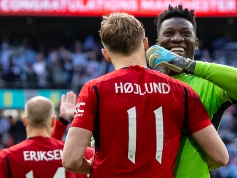 Cú sốc Rasmus Hojlund