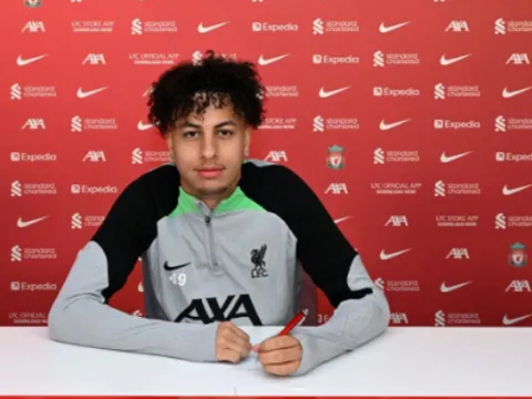 CHÍNH THỨC! Liverpool trói chân ngọc quý