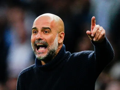 'Pep Guardiola là HLV giỏi nhất thế giới'